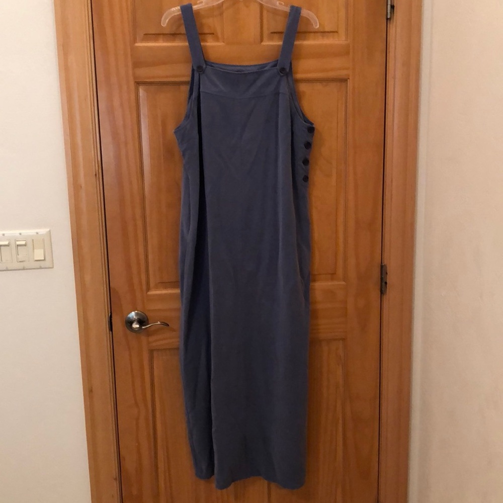 Long blue dress